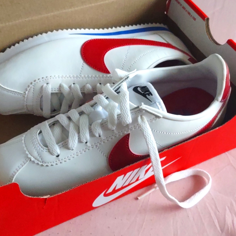 WMNS Classic Cortez Leather